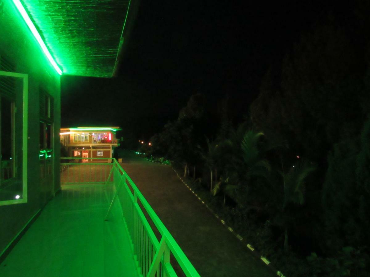 Rebero Kivu Resort Kibuye Екстер'єр фото