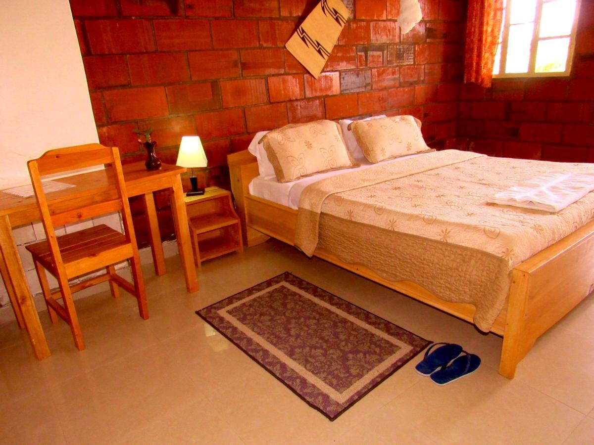 Rebero Kivu Resort Kibuye Екстер'єр фото